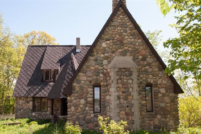 Charming Cobblestone Cottage with Timber Framing on 15 Peaceful Acres